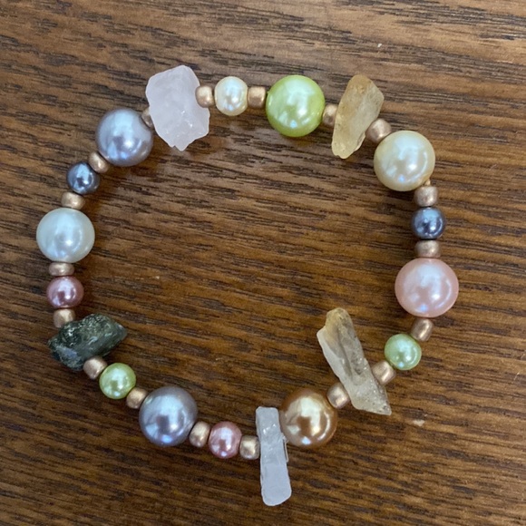 Paris faux Pearl and raw Crystal beaded Bracelet set - Picture 4 of 5